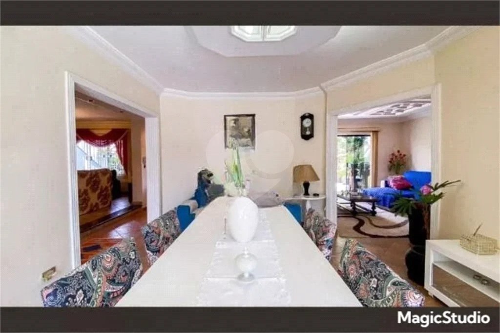 Casa com 540m² , 5 dormitórios , sendo 4 suítes , 10 vagas , à venda no bairro Jardim , em Santo André