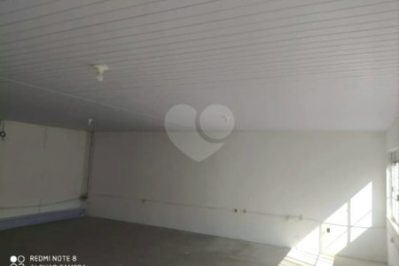 Imóvel Comercial à venda na Mooca com 232m² 4 banheiros