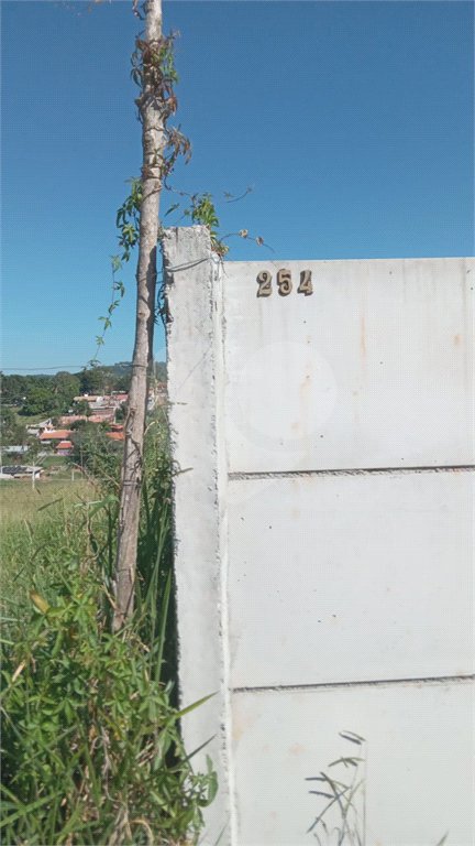 Terreno em Atibaia com 990 metros, pronto para construir, topografia declive, aceita financiamento