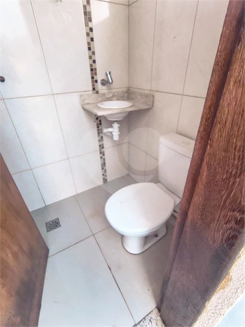 Casa com Suíte Master, Closet, Piscina e Espaço Gourmet Próxima ao Parque Ecológico- 03 quartos -com quintal