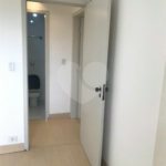 Espaço e Segurança no Bom Retiro: Apartamento de 100 m² com Infraestrutura Completa