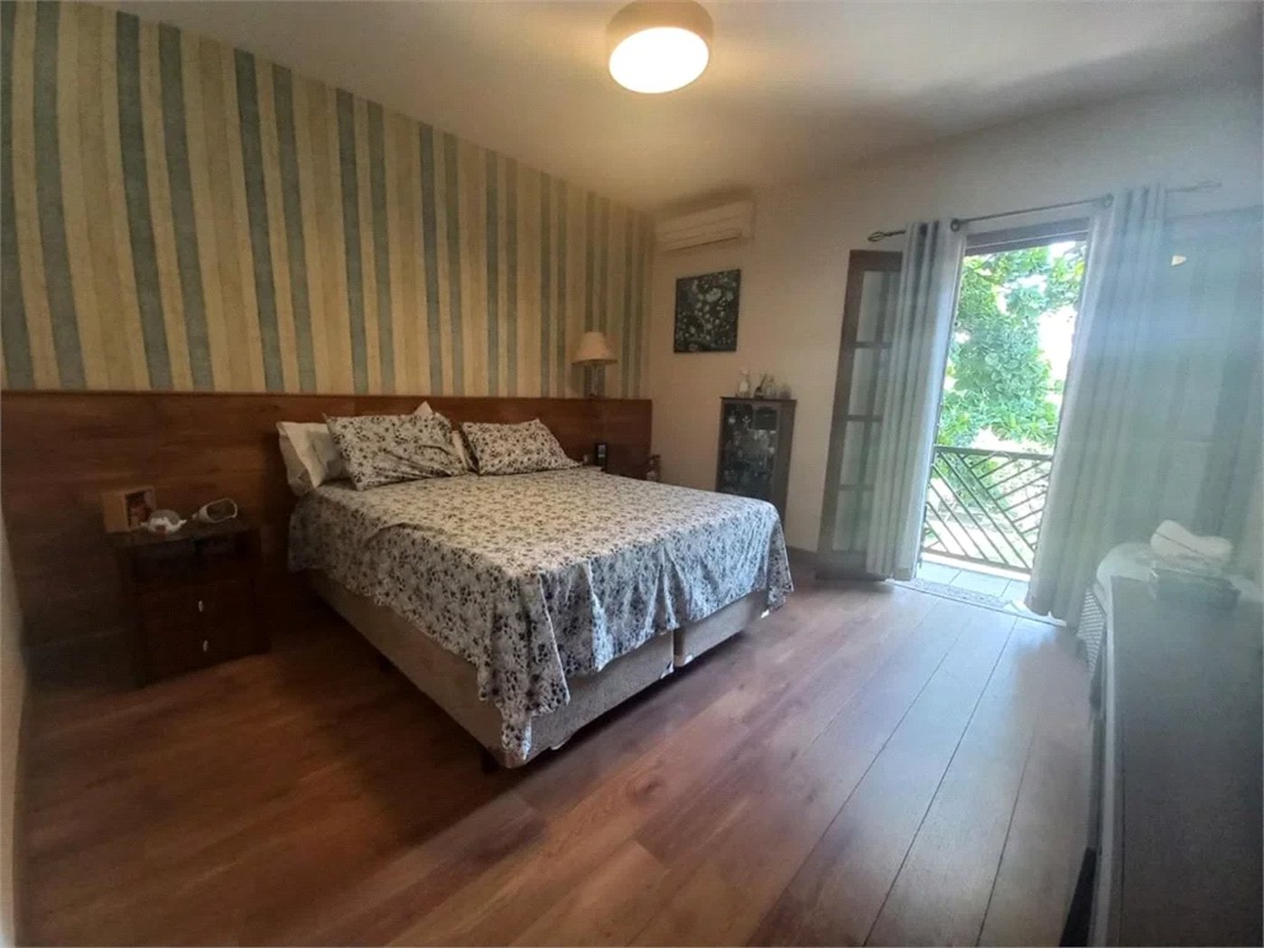 Casa à venda com 5 quartos, sendo 3 suítes, em Jardim Bonfiglioli, São Paulo, SP