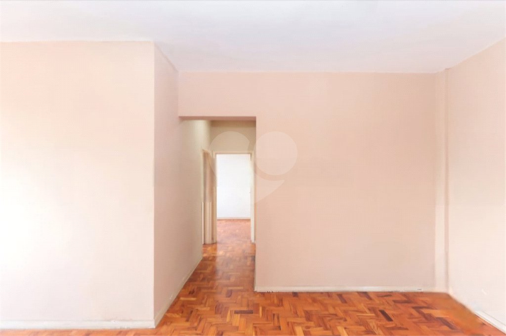 Apartamento espaçoso próximo ao Metrô Santa Cecília com forte potencial de valorização