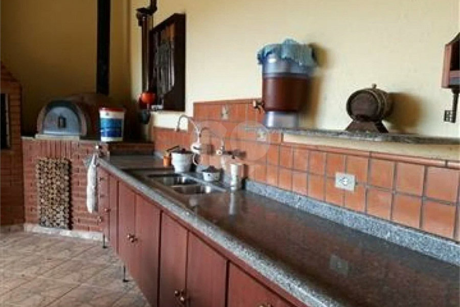 Casa à venda com 3 suítes em Estância Santa Maria do Laranjal, Atibaia, SP