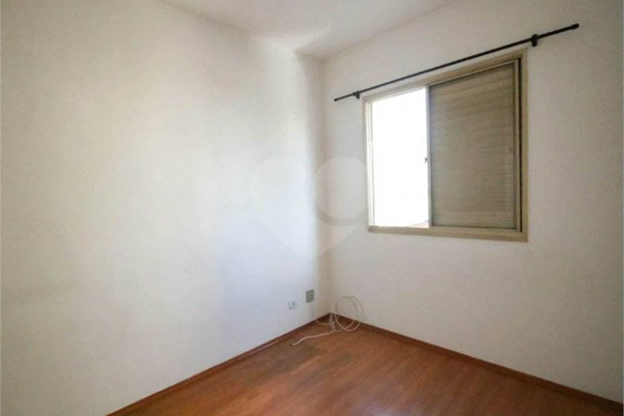 Apartamento em Santana com Sacada e Vaga de Garagem, a 650 m do Metrô