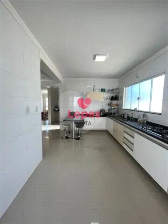 CASA A VENDA EM CONDOMINIO COM 256M², 4 DORMITORIOS, 1 SUITE MASTER, 4 VAGAS - BAIRRO URBANOVA - SÃ