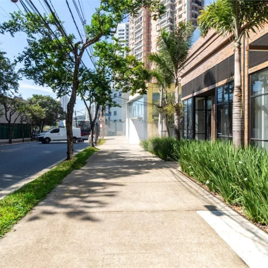 Loja nova com 100 m² para locação próximo ao metrô Chácara Klabin!!