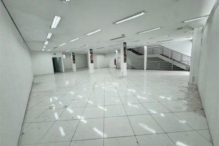 PRÉDIO COMERCIAL DE 944 M² PARA LOCAÇÃO | LOCALIZAÇÃO ESTRATÉGICA, GRANDE VISIBILIDADE E EXCELENTE POTENCIAL COMERCIAL