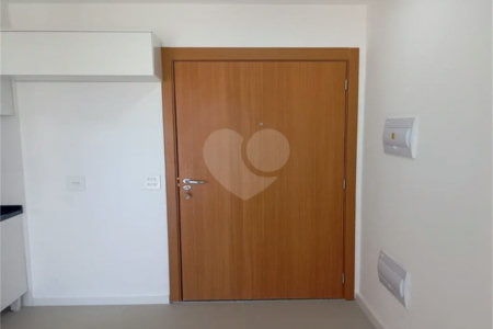 Apartamento à venda na Saúde – 27,69 m², excelente localização e lazer completo