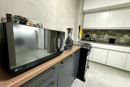 Apartamento de 80m² a venda e locação em Moema - 02 dorm, 02 Banheiros 01 Vaga