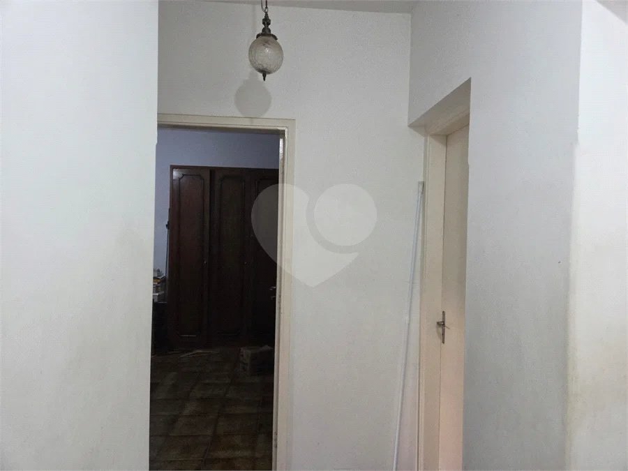 Casa à Venda com 5 quartos em Atibaia/SP