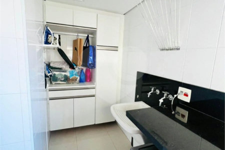Apartamento á venda MOBILIADO com 128m², 3 suítes, 2 vagas, no centro de Santo André