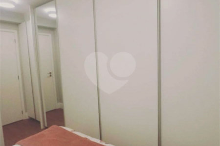 Apartamento à venda Vila Gumercindo - 2 dormitórios, 1 suíte, 1 vaga