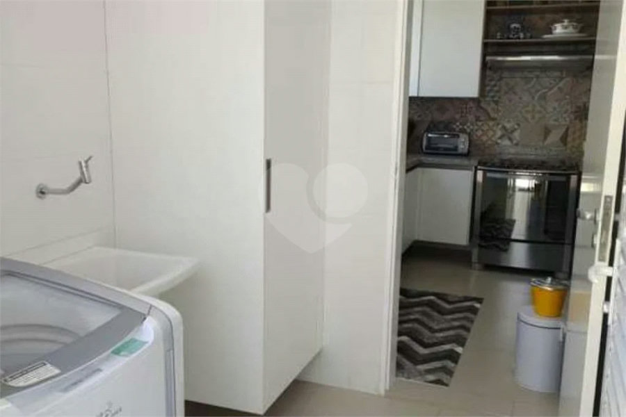 Maravilhosa Casa em Condomínio com 4 Suítes na Praia de Juquehy!!!