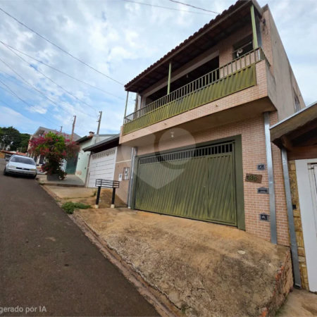 Venda de Sobrado Jardim Medeiros Prolongamento.