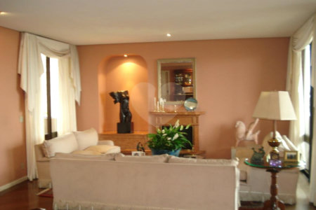 Higienópolis com 4 suítes com 260m².Maravilhoso!