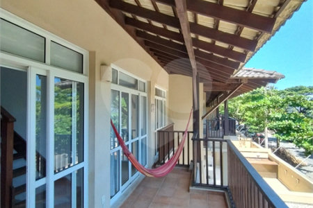 Apartamento Duplex bem localizado com 3 Quartos à venda, 120m² - Enseada, Guarujá - SP