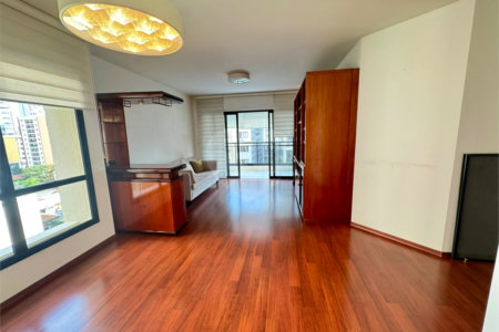 Apartamento 4 quartos (2 suítes) à venda em Pinheiros – 148m², 3 vagas, próximo ao metrô Fradique – lazer completo