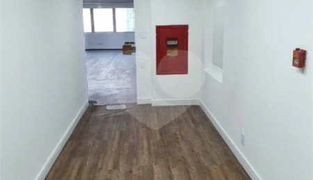 Sala comercial para locação e venda. 204m² AU