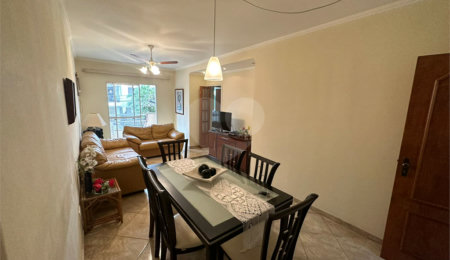 Apartamento à venda com 3 quartos, sendo 1 suíte,  em Enseada, Guarujá, SP