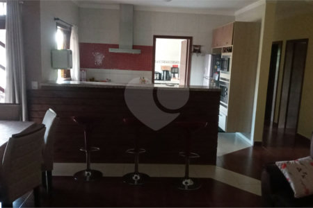 Chácara à venda com 3 quartos, sendo 2 suítes,  em Monterrey, Louveira, SP