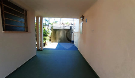 Casa à venda com 3 quartos, sendo 1 suíte, no Centro, São Carlos, SP