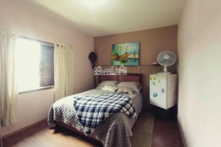 Casa à venda com 3 quartos, sendo 1 suíte, em Vila Santista, Atibaia, SP
