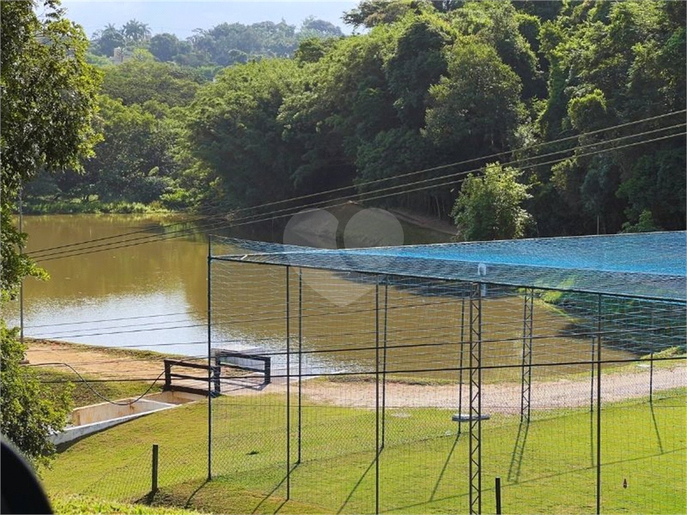 Apresento essa belíssima casa no Condomínio Delle Stelle - Louveira SP