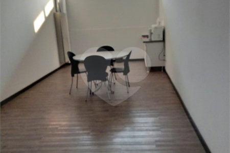 Prédio para alugar em Vila Salles, Atibaia, SP