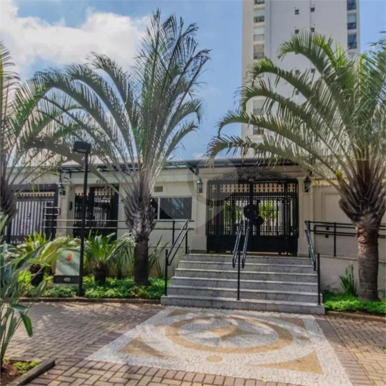 Apartamento no Ipiranga de 68m2 com 2 dorms, 1 suíte, 2 banheiros, 1 vaga. Estuda permuta.