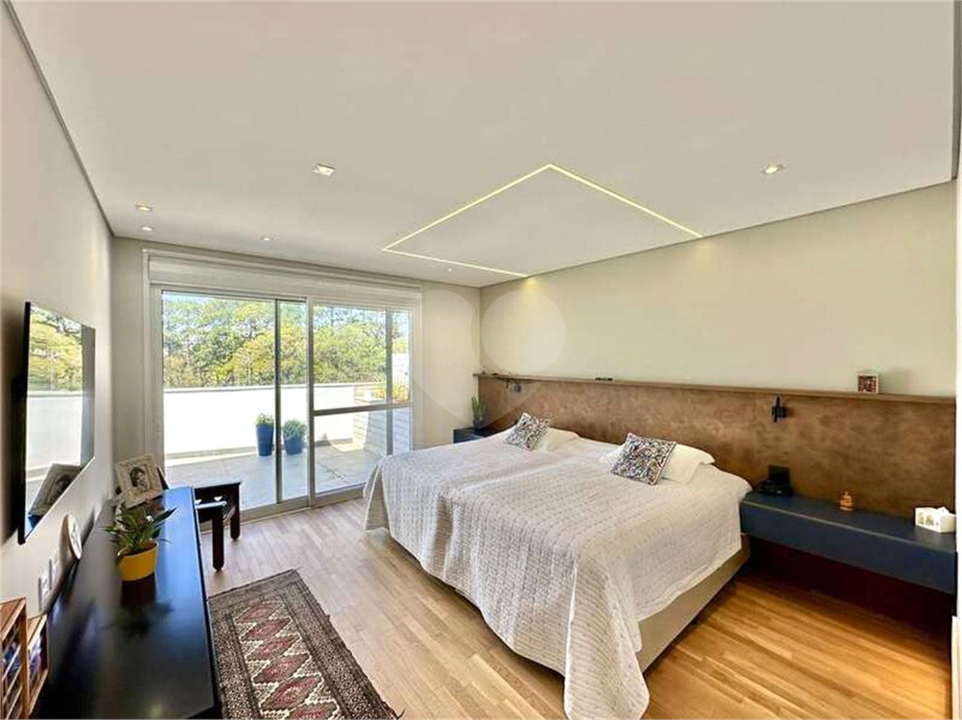 Casa Contemporânea e Mobiliada no Condomínio Palos Verdes – A Essência do Alto Padrão na Granja Viana – 7 suítes, 4 pavimentos com elevador