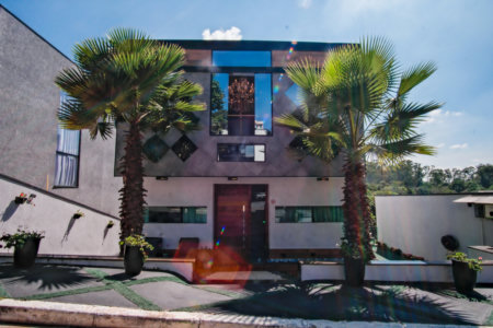 Casa de Alto Padrão à venda com 4 quartos, sendo 1 suíte, em condomínio, Cotia - SP