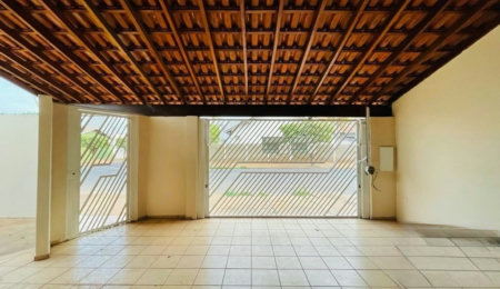 Casa para alugar com 3 quartos, sendo 1 suíte,  em Colinos, Três Lagoas, MS
