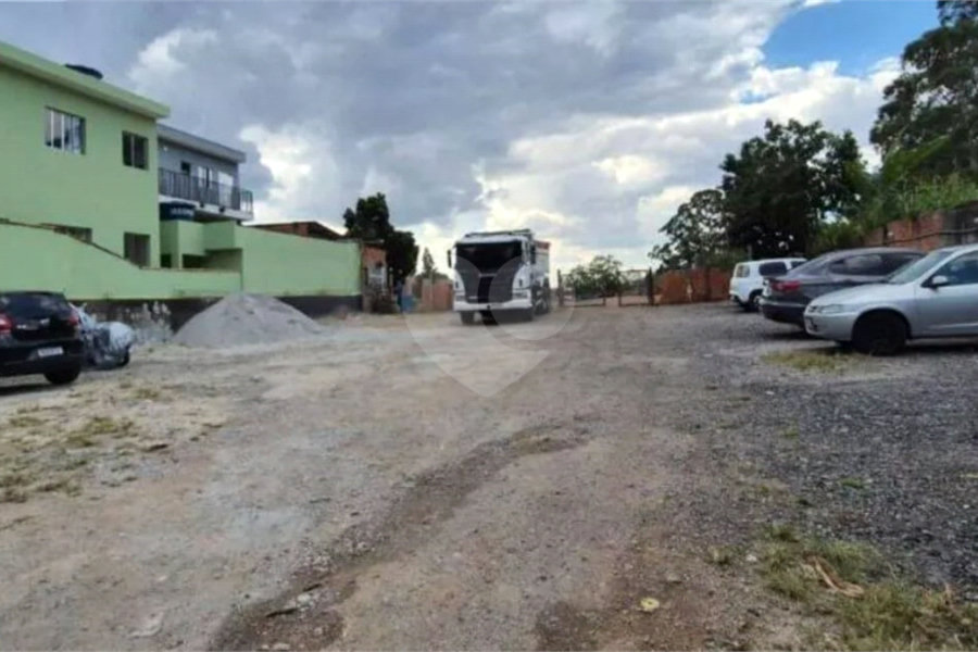Terreno residencial para venda com 1.100m² - no Jaraguá.