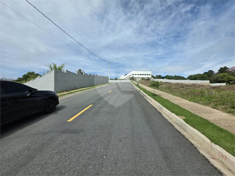 Terreno / Lote a Venda no Condomínio Residencial San Lucca em Vinhedo/SP