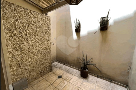 Sobrado com 180m², 3 quartos e 2 vagas