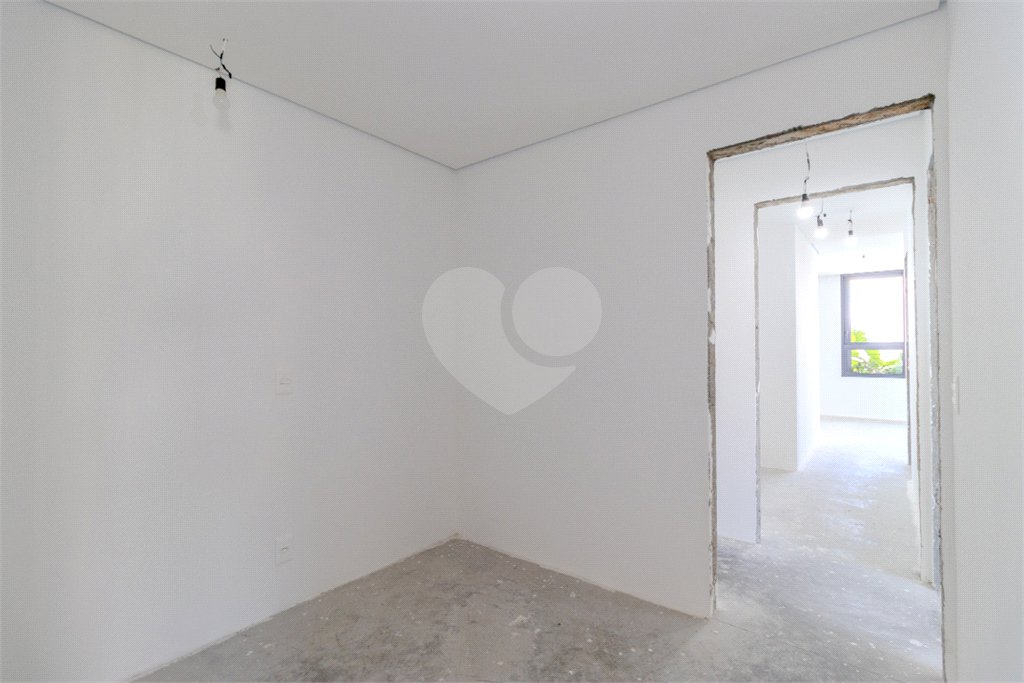 Apartamento à venda com 3 suítes em Campo Belo, São Paulo, SP