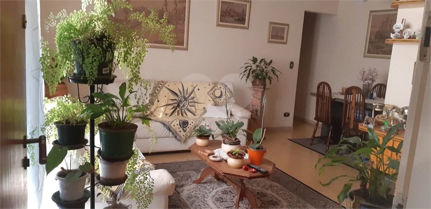 Apartamento 3 dorm, 1 suíte, 2 vagas no Belém