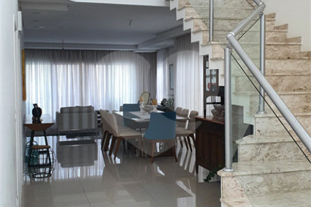 CASA A VENDA NO URBANOVA COM 390M², 5 DORMITORIOS, 6 BANHEIROS, PISCINA, 3 VAGAS, Sjc