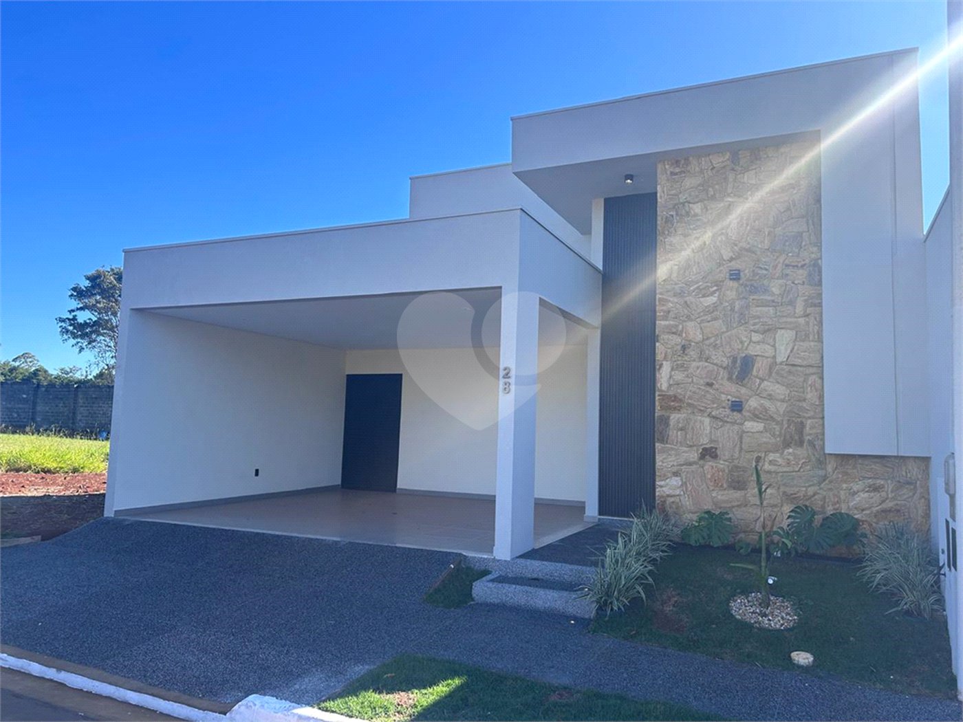 Casa em condomínio a venda.