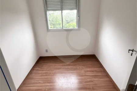 Apartamento com 2 dormitórios , à venda em Itaquera.