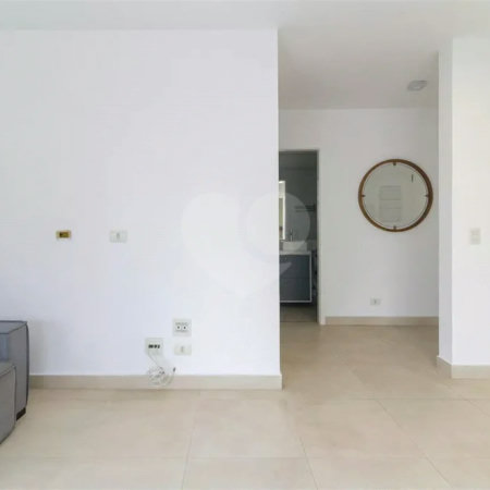 Apartamento com 43m² na região do Campo Belo em São Paulo - SP.