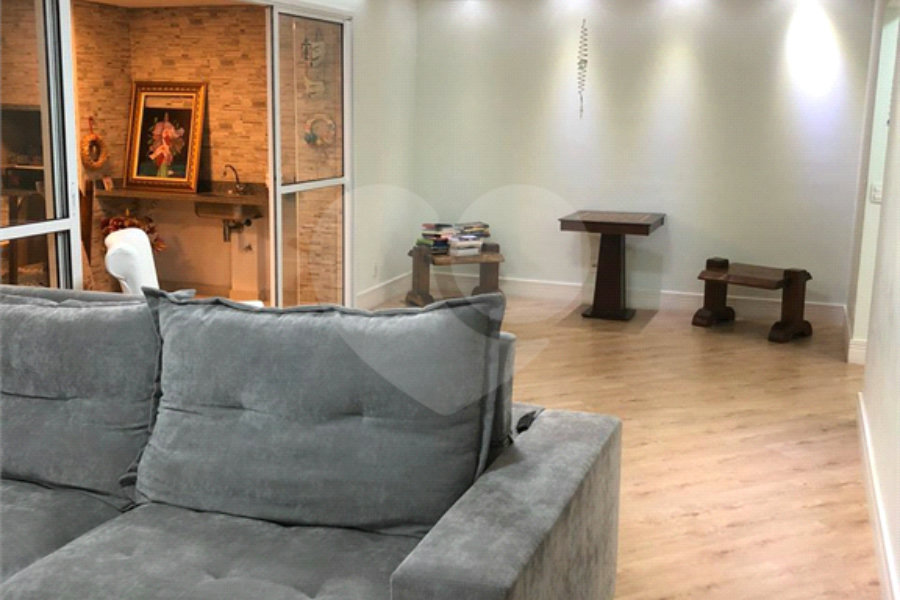 APARTAMENTO COM 132m² - 3 DORMITÓRIOS (SENDO 1 SUÍTE)