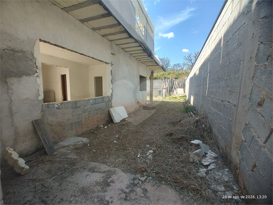 Terreno 810 metros à venda em Atibaia com projeto aprovado exclusivo de alto padrão com construção inacabada