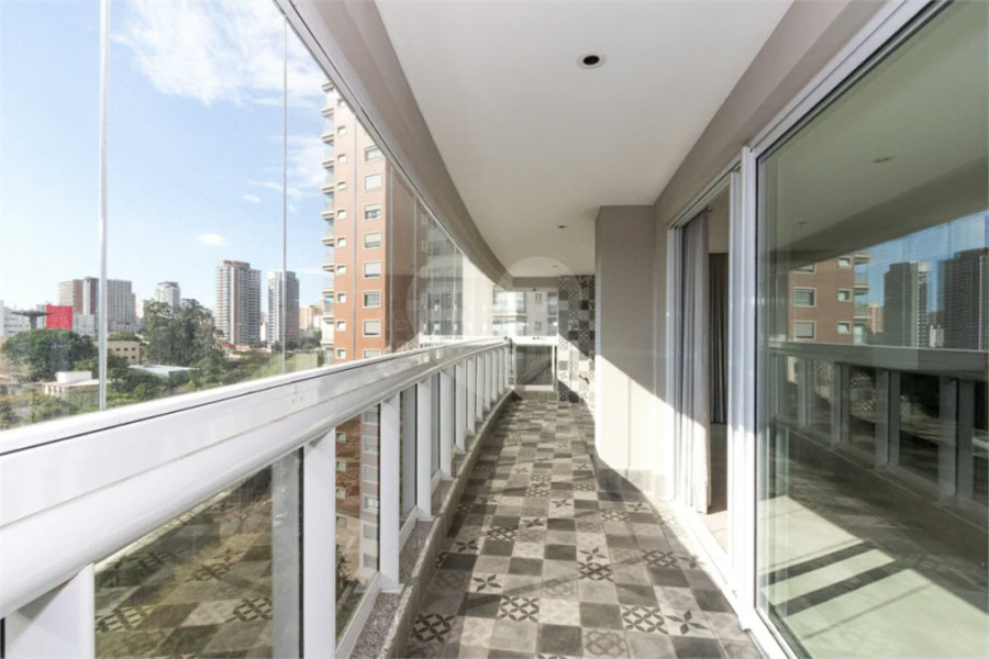 Vila Clementino - 161 m² | 2 dormitórios, com possibilidade de 3 | suíte master | 3 vagas | depósito