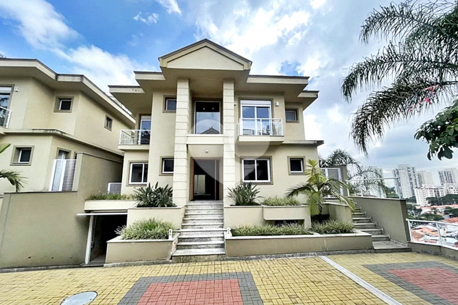 Casa de Condomínio Tucuruvi | 439m² | 4 Suítes | 6 Vagas | Espaço Gourmet Lazer