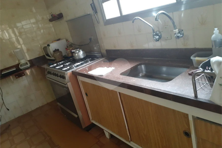Casa Térrea à venda com 4 quartos em Vila Regente Feijó, São Paulo, SP