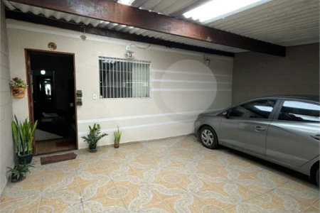 Casa á venda - 3 quartos - 162m² - Vila Brasileira - Mogi das Cruzes/SP