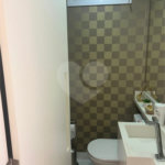 Apartamento. 78 m2, 3 dorm., uma suíte, lavabo, banheito, duas vagas, deposito no sub, varanda gormet.Aceita e estuda Permuta.