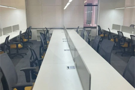 Conjunto comercial para locação no Brooklin 586 m² 10 vagas de garagem